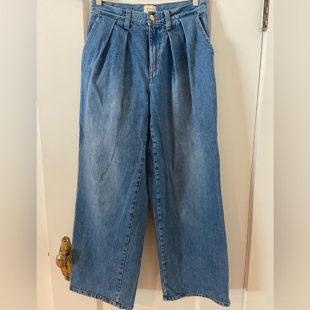 Alice + Olivia pleated jeans